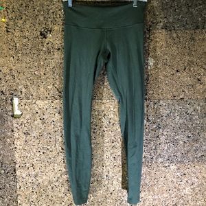 green lulu leggings
